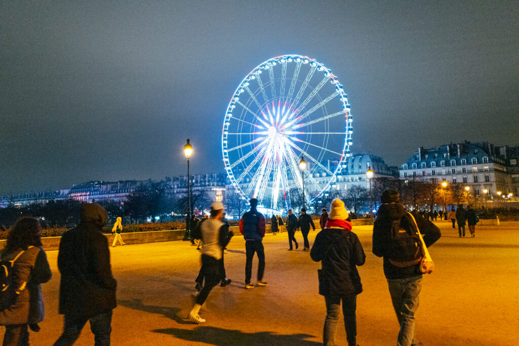 paris holiday market