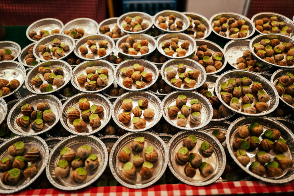 escargot paris christmas market near the louvre